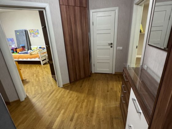 2к квартира в тихому місці. Вишневое