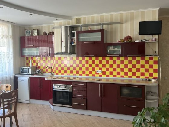 Оренда 2к квартири Короленка 74 Бровары