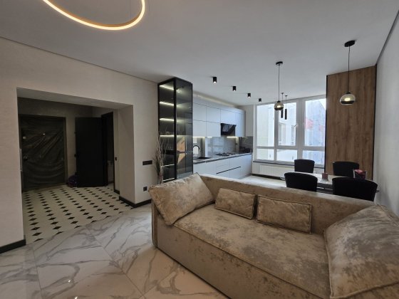 2-кім.кв. вул Вовчинецька р-н Метро Ивано-Франковск