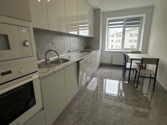 Оренда світлої 2 км квартири в спальному районі міста Ивано-Франковск