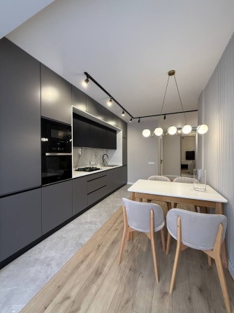 Оренда 2 км квартири поруч з стометрівкою - фото 1