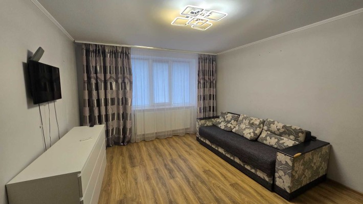 Оренда квартири в обжитій  новобудові - фото 1