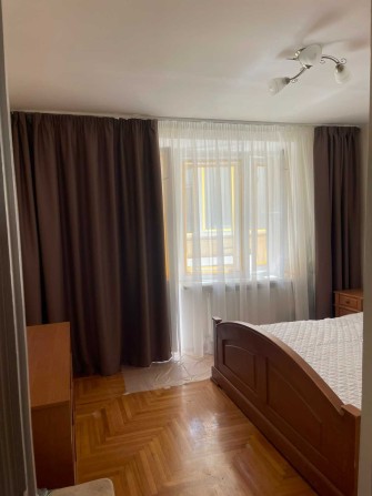 Гарна 3-ох кімнатна квартира в центрі міста поруч стометрівки - фото 1