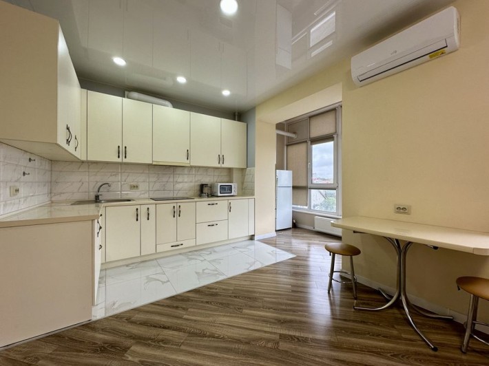 Оредна 1кім квартири в центрі вул. Височана - фото 1