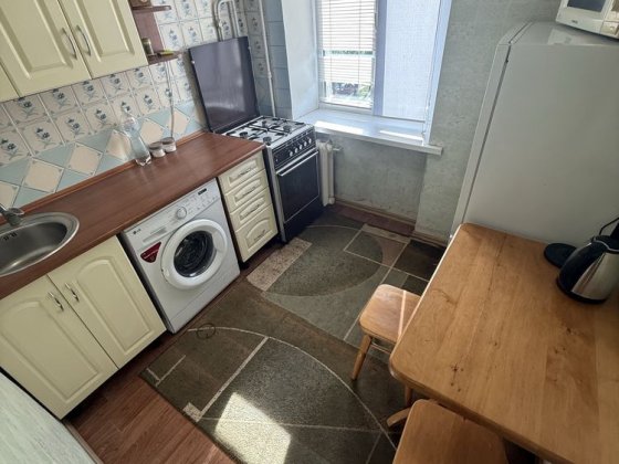 Вільна до поселення !Здам 1 кім по Перемоги Кременчук