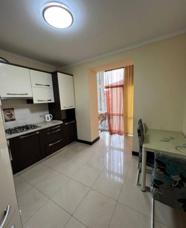 Оренда 1 км квартира в центрі міста - фото 1