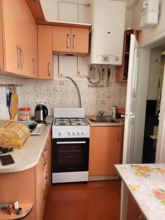 Оренда 1 км.кв.вул.Довга (Центр),автон.опалення,місце для авто,все є - фото 1