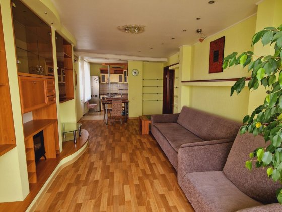 Оренда 2к на Космонавтів! Кривой Рог