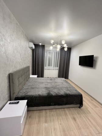 оренда 1 кім в Центрі вул.Височана в закритому ЖК Можна з тваринкою - фото 1