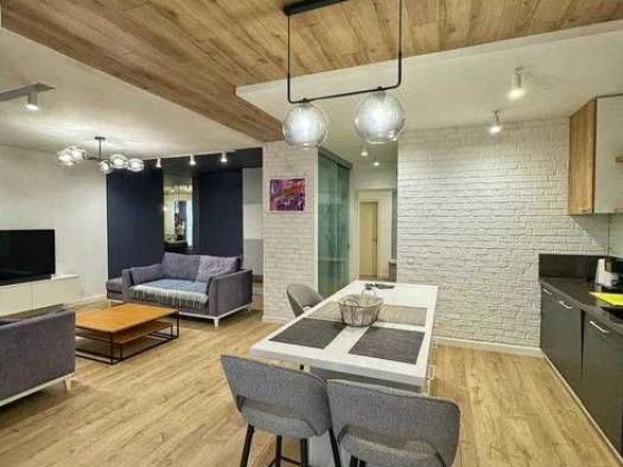 Оренда комфортної  3 кім. квартири в новобудові по вул. Незалежності Івано-Франківськ