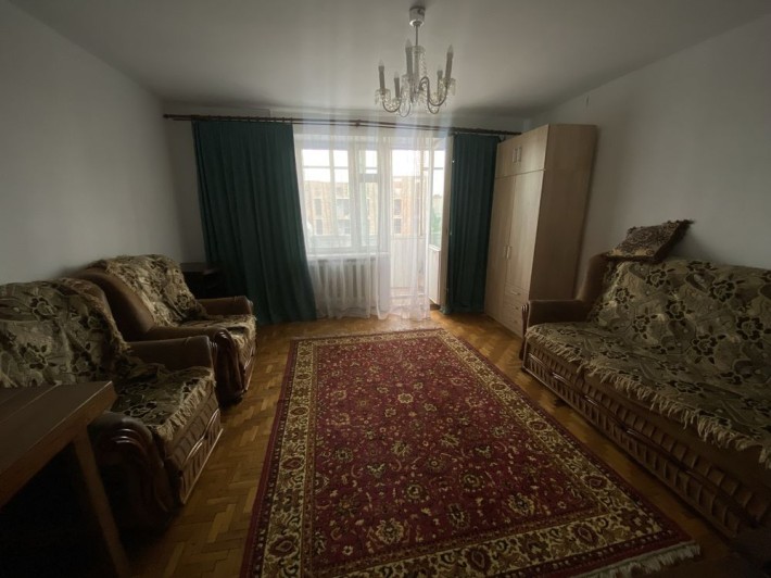 Оренда 3 кімнатної квартира р-н  Відродження - фото 1