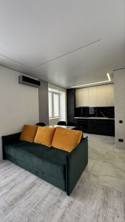 Сучасна 1,5к квартира біля озера!вул.Довженка - фото 1