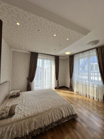 Шткарна 3-к + стадія біля Ратуші 130 метрів - фото 1