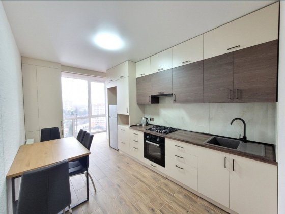 1к.Vip! ЖК "ЯРОВИЦЯ", 8/14ц, 50м2! Авт. опал! Євро,меблі, техн!