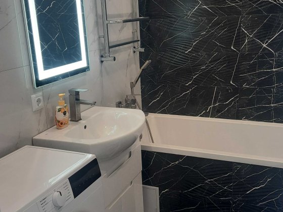 Здам 1-к квартиру з євроремонтом, меблями та побут.технікою Луцк