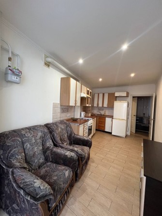 Здається в оренду квартира 1 кімнатна по вул. Івасюка - фото 1