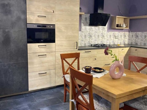 Здається в оренду простора 3-кімнатна квартира в центрі міста Ивано-Франковск