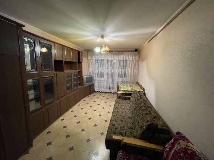 Сдам 1 комнатную на 44 квартале Покровский район - фото 1