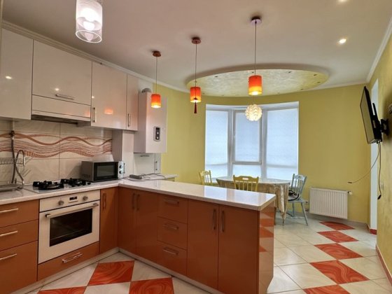 Оренда 2ох рівнева біля озера Ивано-Франковск