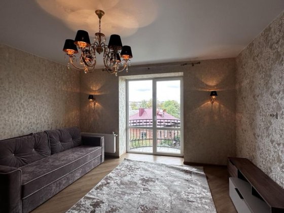 3кімнатна Тичини , центр Івано-Франківськ