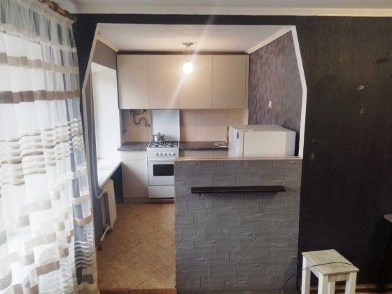 Оренда 3 кім біля площі Володимира Великого (Артём). Кривой Рог