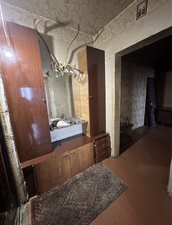 Сдам квартиру 3комнаты цена 3000 + свет ИНДУСТРИАЛЬНЫЙ - фото 1