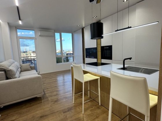 Оренда! 1 кім. квартира + кухня-студія, вул. Січових Стрільців. Центр Івано-Франківськ