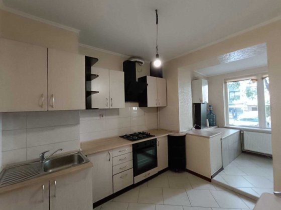 ОРЕНДА 3-к.квартири в самому центрі Івано-Франківська вул. Мазепи,38 Івано-Франківськ