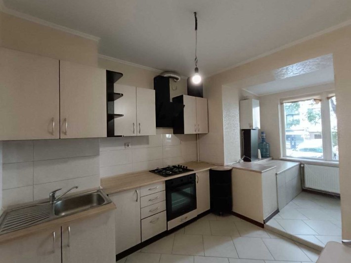 ОРЕНДА 3-к.квартири в самому центрі Івано-Франківська вул. Мазепи,38 - фото 1