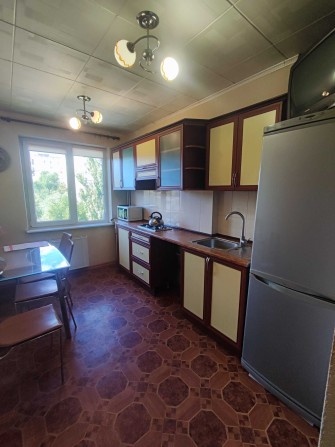 Здам 2-х кімнатну квартиру в центрі міста по вул. Кривбасівська - фото 1