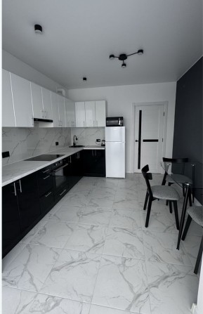 Здається одно-кімнатна квартира біля центру - фото 1