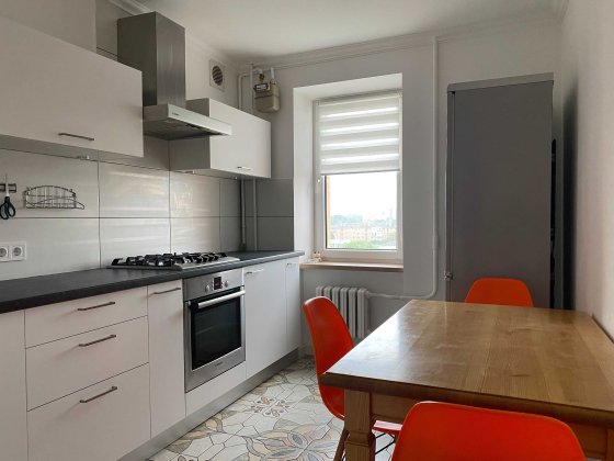 Здам в оренду  2кім.квартиру, центр вул.Лєрмонтова. Рівне