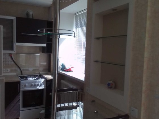 здають 1 кім . квартиру з  8 жовтня  біля трц Київ Полтава