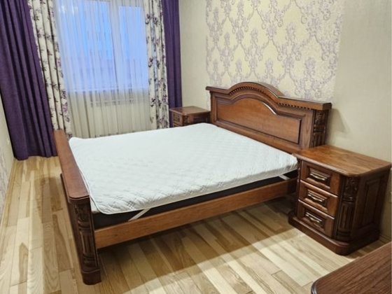 Новобуд.центр.частина,укомплекована, зааритий двір. Івано-Франківськ