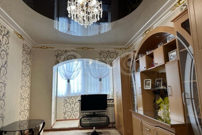 Оренда 1-но кімнатної квартири вул. С. Рзянкіна «Крес» - фото 1