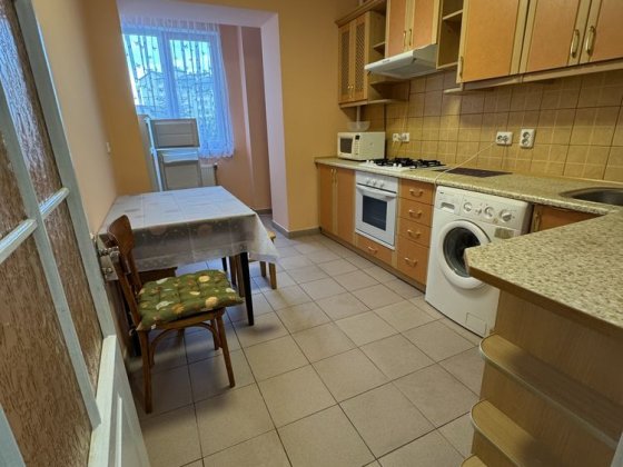 Оренда 3к квартири напроти лікарні Пасічна Ивано-Франковск