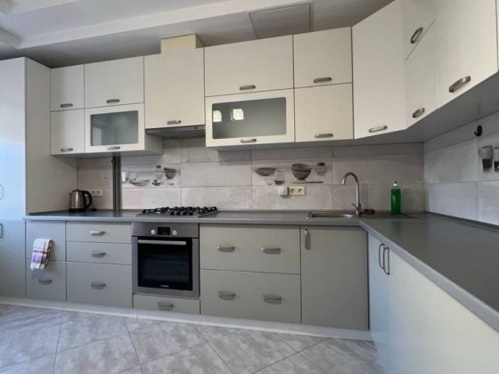 2-кімнатна в центрі Володимира Великого Івано-Франківськ