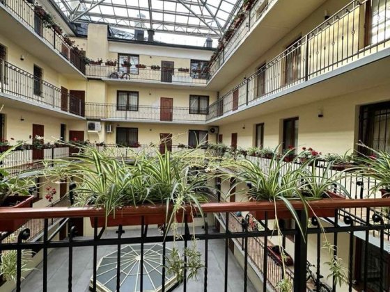 3-кімнатна біля Ратуші з паркінгом Івано-Франківськ