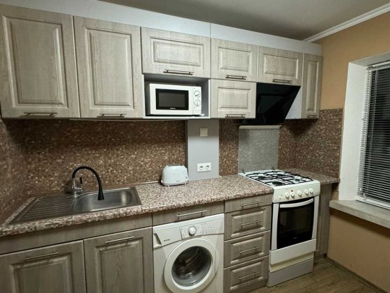 здам 3-ну квартиру відповідальним орендарям Рівне