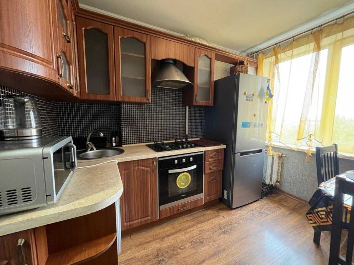 Оренда 2к квартири на Космонавтів - фото 1