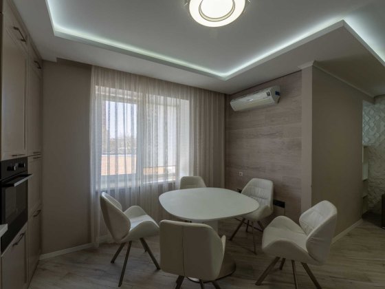 Оренда 2-кімнатної квартири в ЖК "Ріверсайд" Центр Ровно