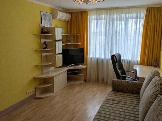 Здається 3 кімнатна квартира з індивідуальним опаленням! Полтава