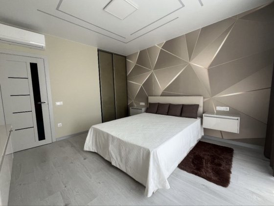 Здається в довгострокову оренду 1 кім квартира по вул.Довженка Ивано-Франковск