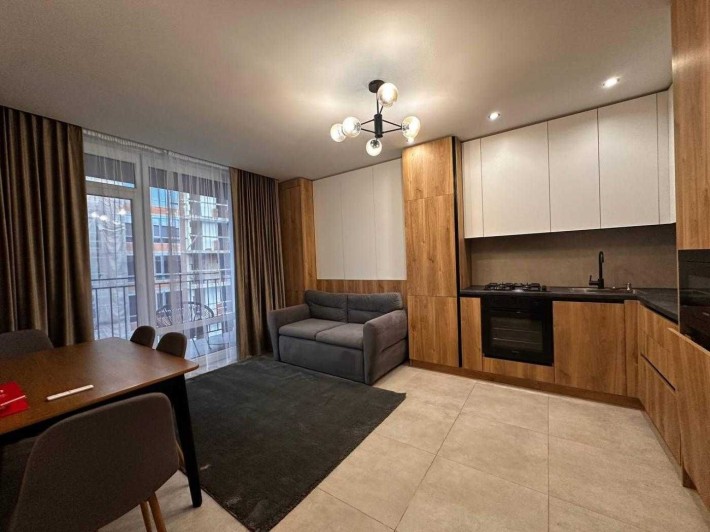 Центр Оренда повністю укомплектованої 1 к. кв. в ЖК "Family Plaza" - фото 1