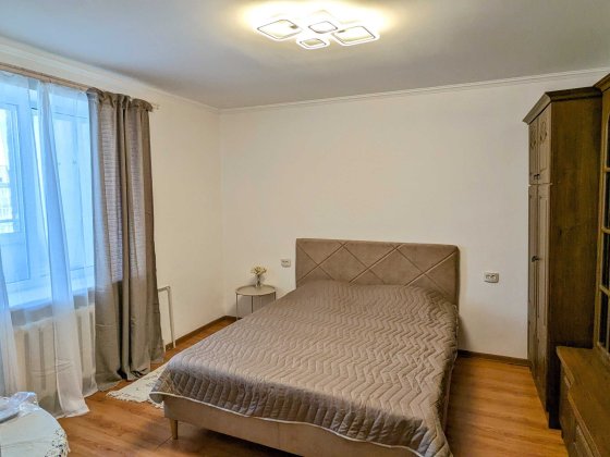 Оренда 1 км квартира з виглядом на Вовчинецькі гори Івано-Франківськ