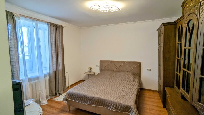 Оренда 1 км квартира з виглядом на Вовчинецькі гори - фото 1