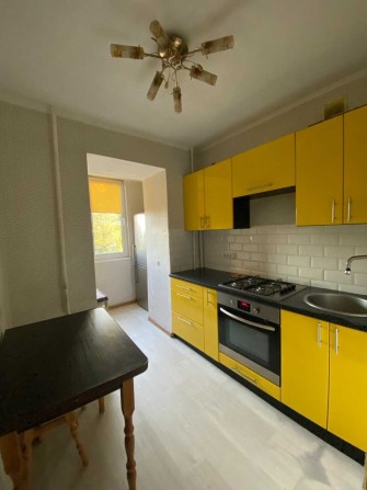 здається в оренду 1-но кімнатна квартира на Ювілейному - фото 1