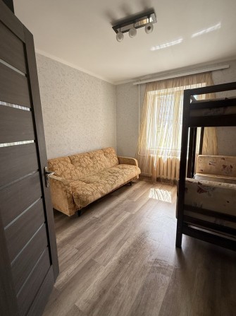 Здам 2 кімнатну квартиру вул.Коновальця - фото 1