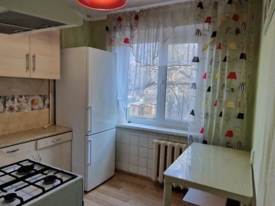 Аренда 2х ком кв, в р-не Автовокзала (ул Героев Ато) Кривой Рог