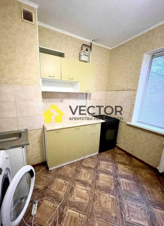 Оренда однушки на Алмазному з меблями та технікою - фото 1